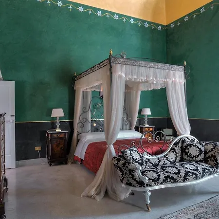 La Dimora Delle Rondini Bed & Breakfast 3*