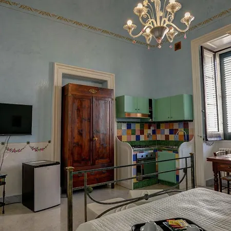 La Dimora Delle Rondini B&B 갈라티나